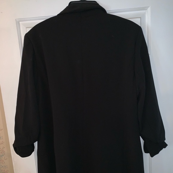 Stylish Black Jacket - Picture 3 of 3